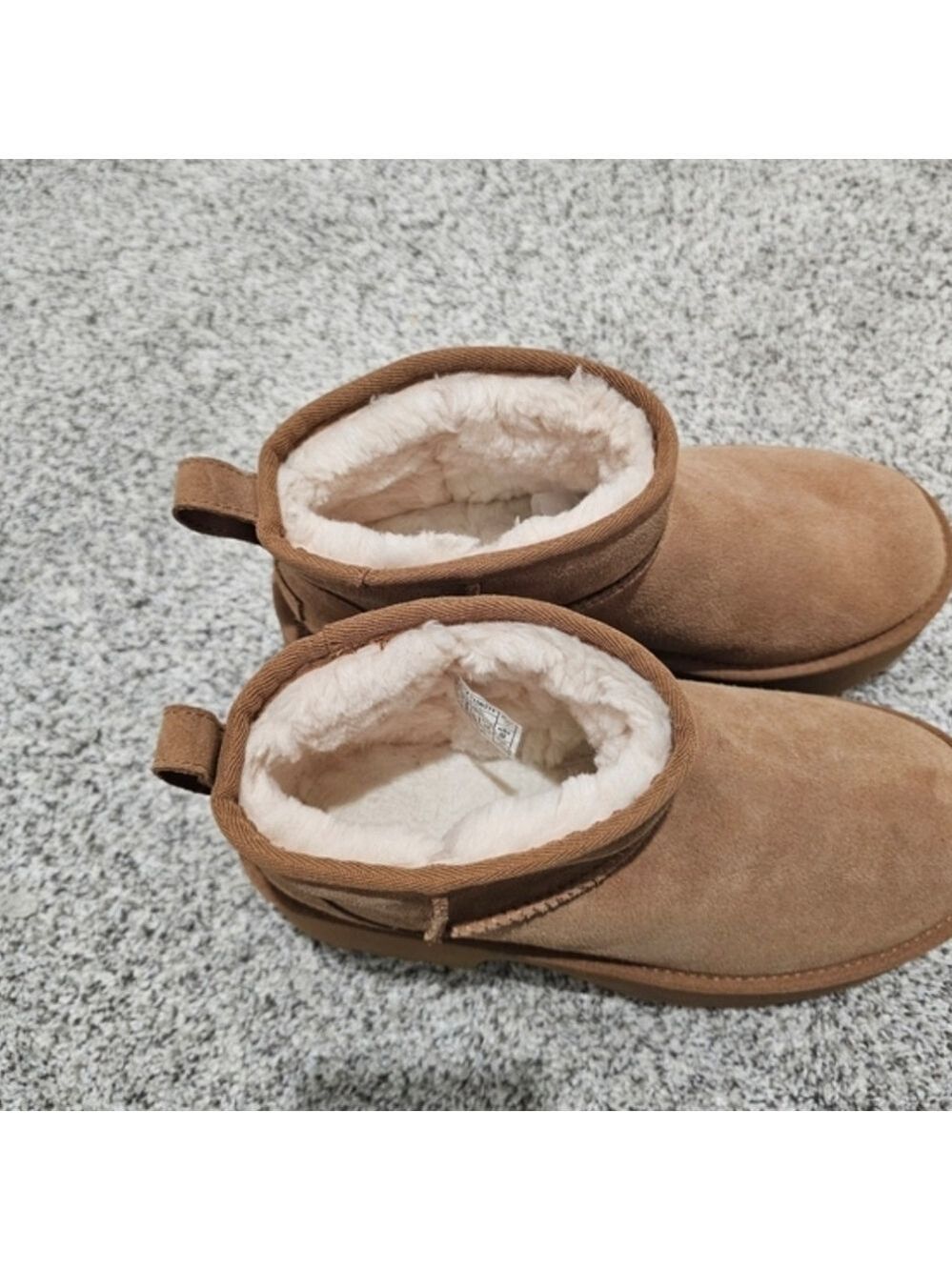 UGG Classic Ultra Mini New Heights Size 9 - Picture 11 of 11
